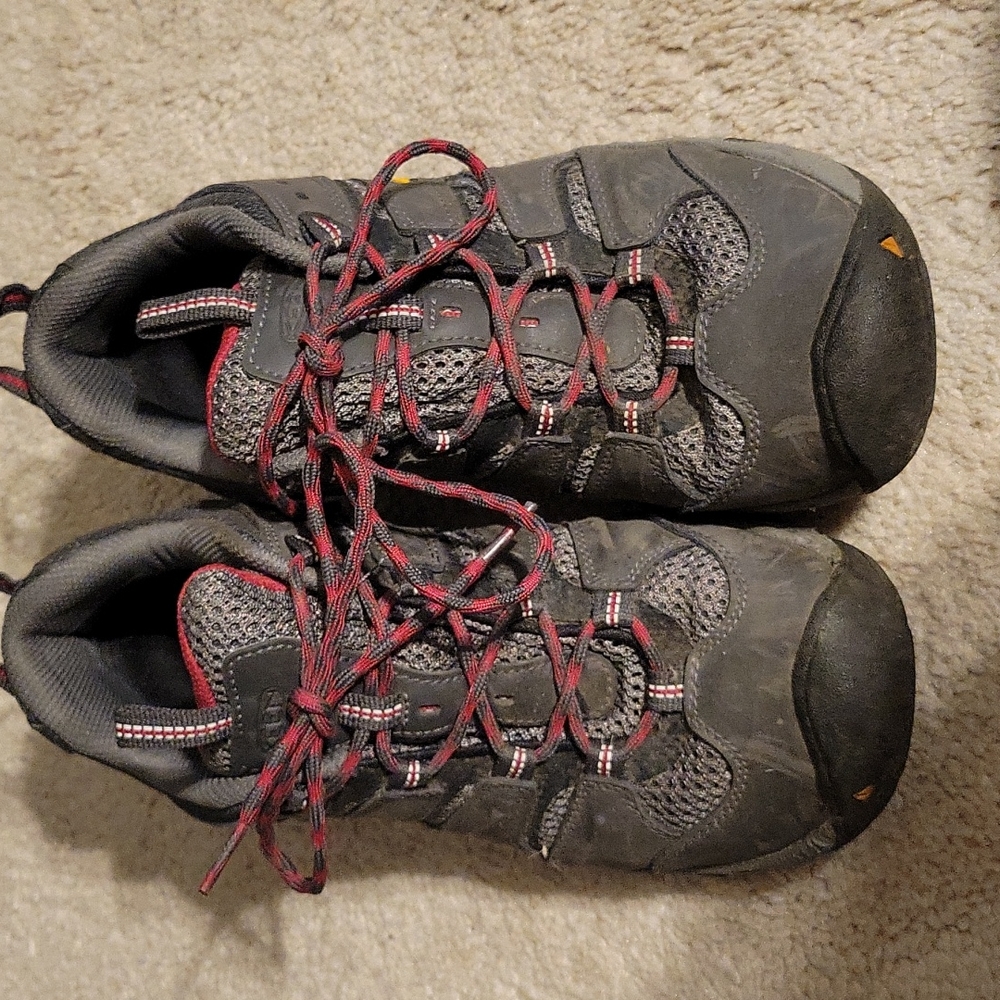 Keen Koven waterproof hiking boots